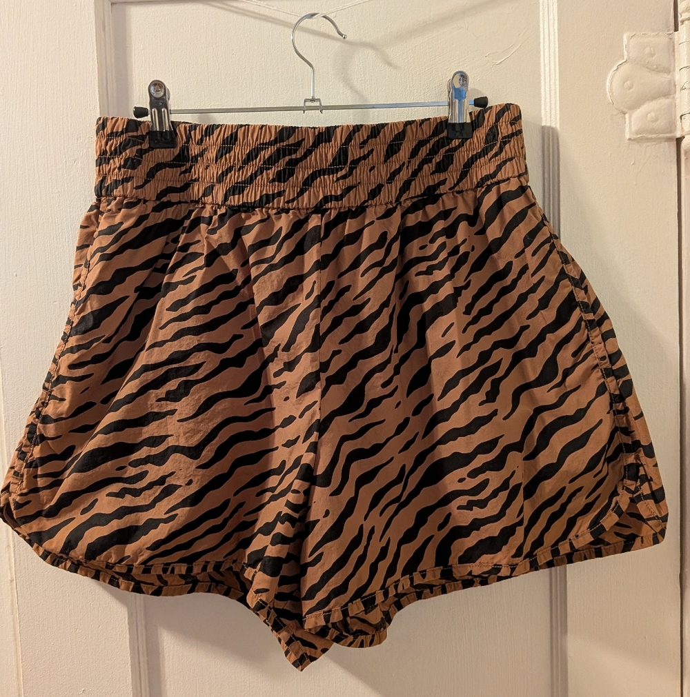 Everlane Brown and Black Zebra Print Women's Shorts